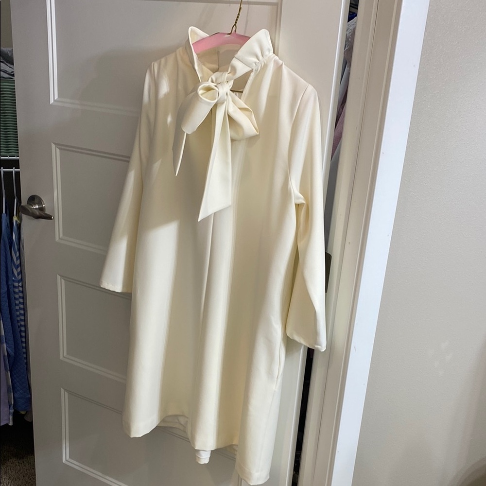 Tuckernuck Cream Ivory Bow Back Dress Size M